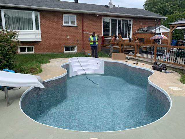 Nouvelle piscine design Laval