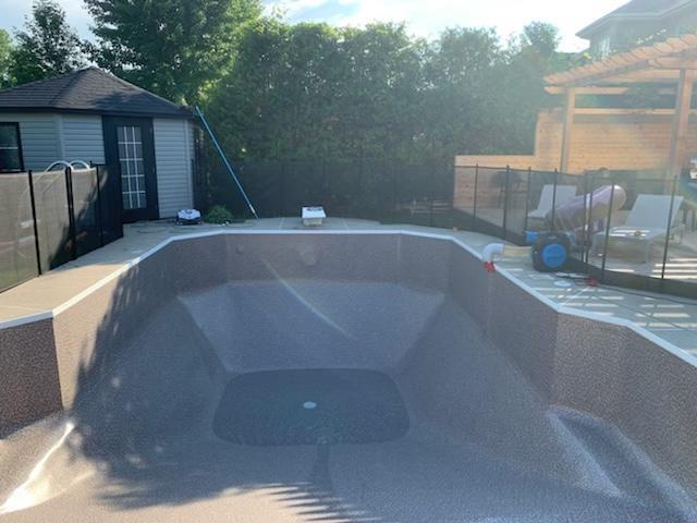 Équipements de piscine Laval