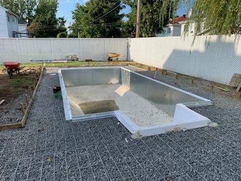 Construction piscine, margelle et trottoir Laval