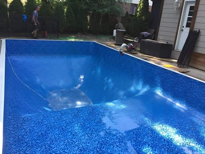 Toile de piscine résistante Laval