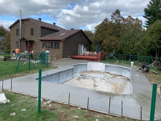 Entreprise de réparation de piscine Laval