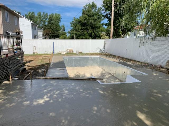 Toile de piscine Laval