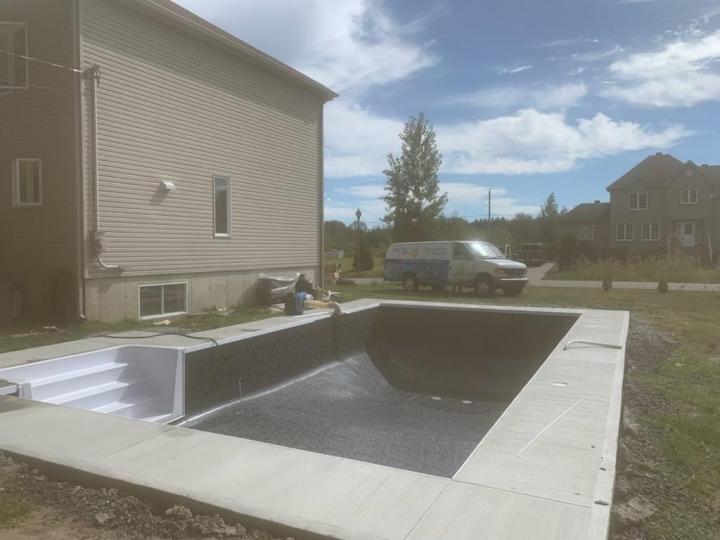 Équipements de piscine Laval